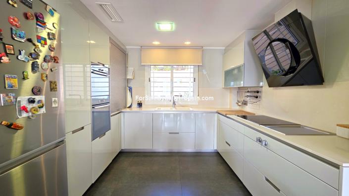 Image No.24-4 Bed Villa for sale