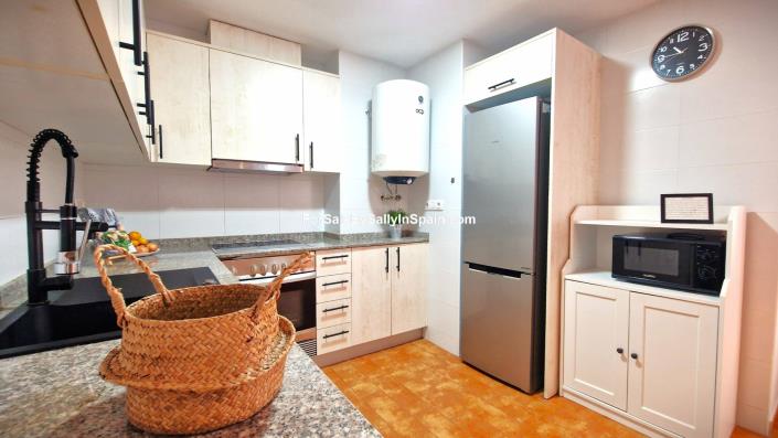 Image No.16-2 Bed Apartment for sale