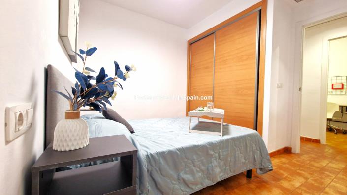 Image No.21-2 Bed Apartment for sale