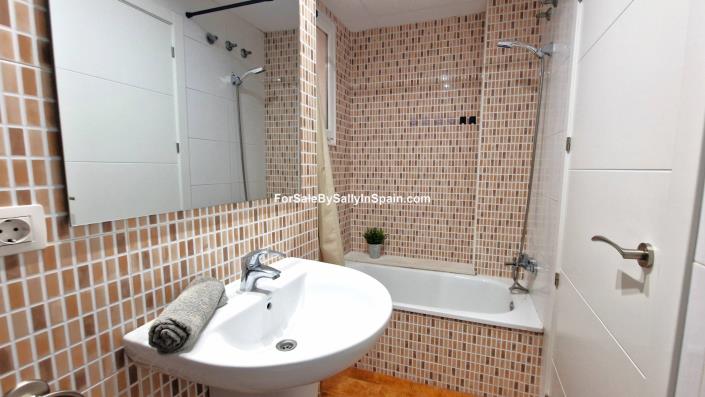 Image No.27-2 Bed Apartment for sale