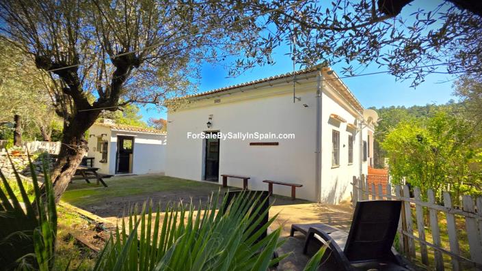 Image No.8-4 Bed Villa / Detached for sale