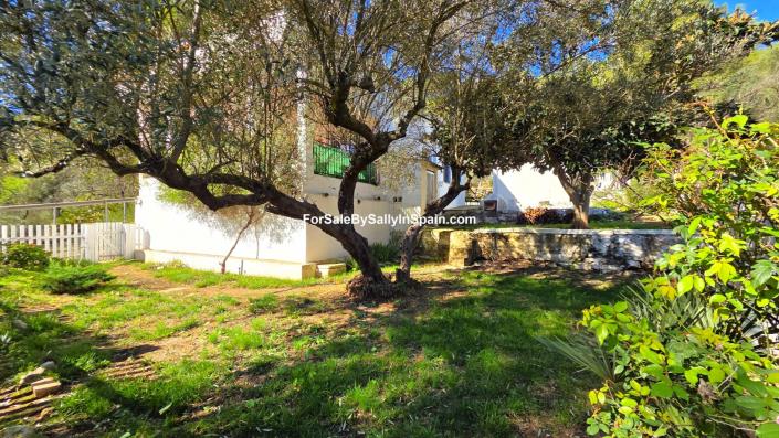 Image No.20-4 Bed Villa / Detached for sale