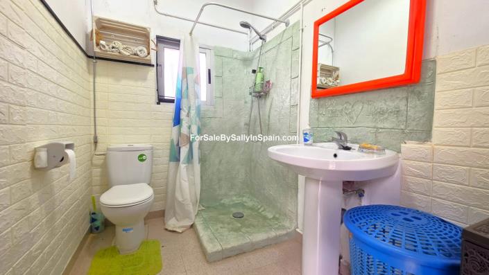 Image No.31-4 Bed Villa / Detached for sale