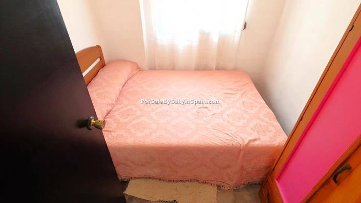 Image No.33-4 Bed Villa / Detached for sale