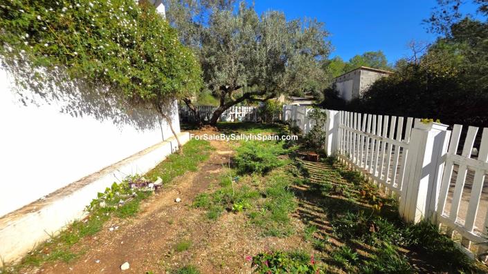 Image No.41-4 Bed Villa / Detached for sale