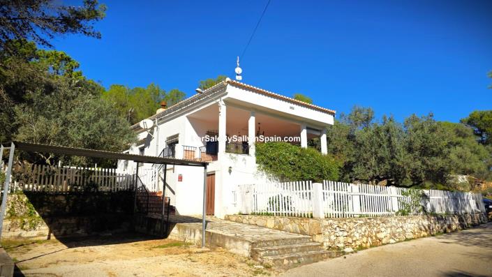 Image No.45-4 Bed Villa / Detached for sale