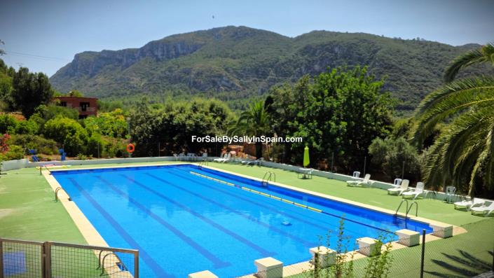 Image No.49-4 Bed Villa / Detached for sale