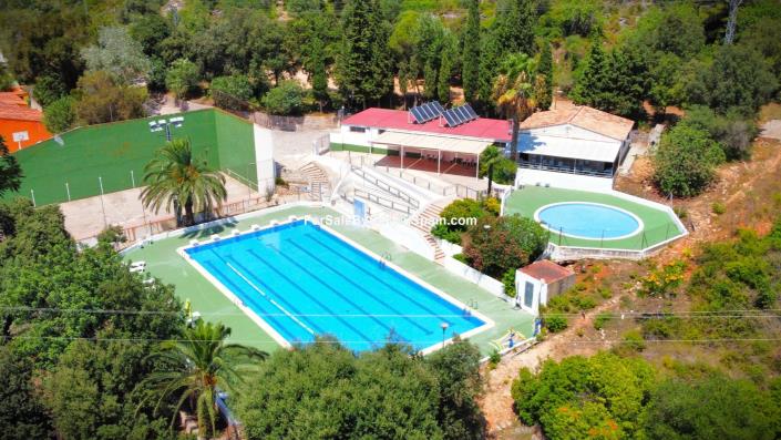 Image No.50-4 Bed Villa / Detached for sale