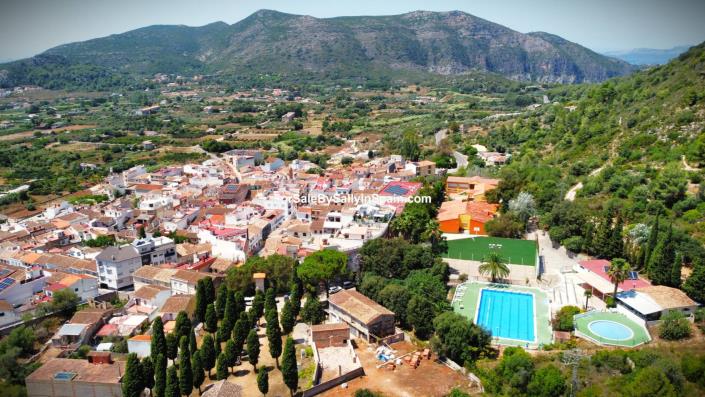 Image No.51-4 Bed Villa / Detached for sale