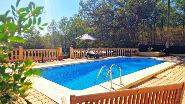 Image No.3-4 Bed Villa / Detached for sale