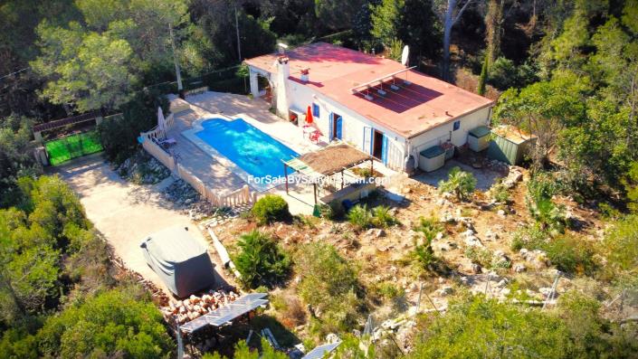 Image No.14-4 Bed Villa / Detached for sale