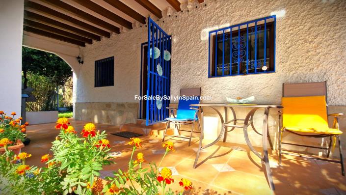 Image No.18-4 Bed Villa / Detached for sale
