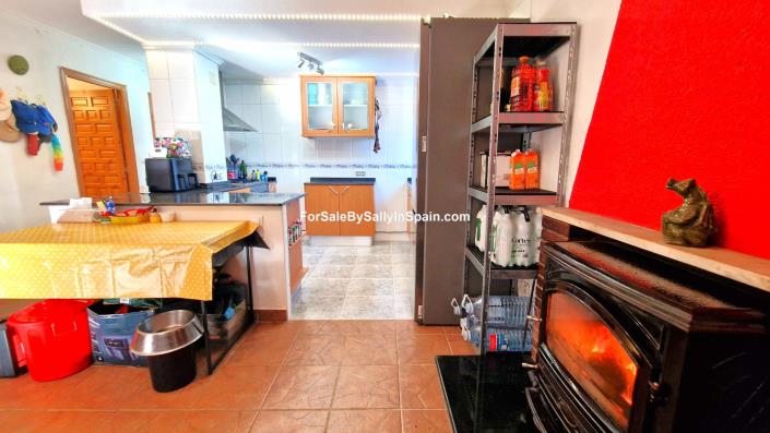 Image No.24-4 Bed Villa / Detached for sale