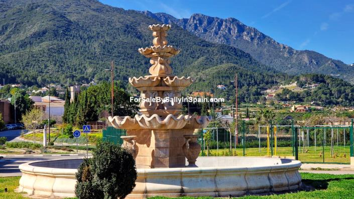 Image No.53-4 Bed Villa / Detached for sale