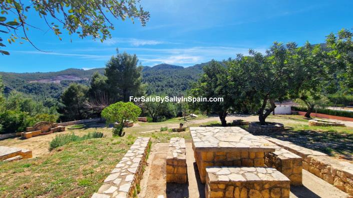 Image No.57-4 Bed Villa / Detached for sale