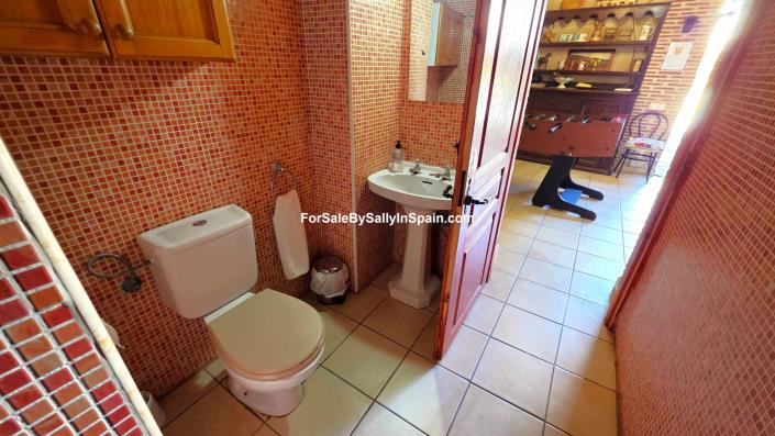 Image No.14-5 Bed Townhouse for sale