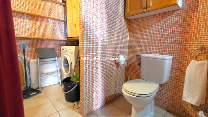 Image No.15-5 Bed Townhouse for sale