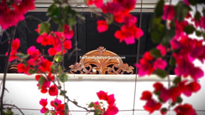 Image No.20-4 Bed Townhouse for sale