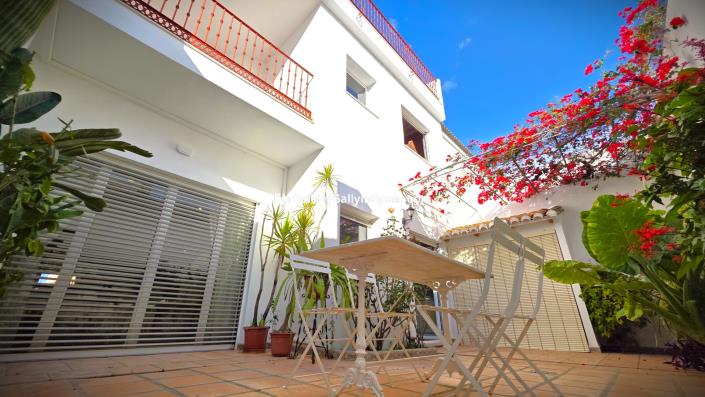 Image No.7-4 Bed Townhouse for sale