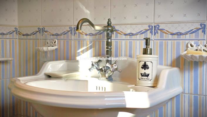 Image No.29-4 Bed Townhouse for sale