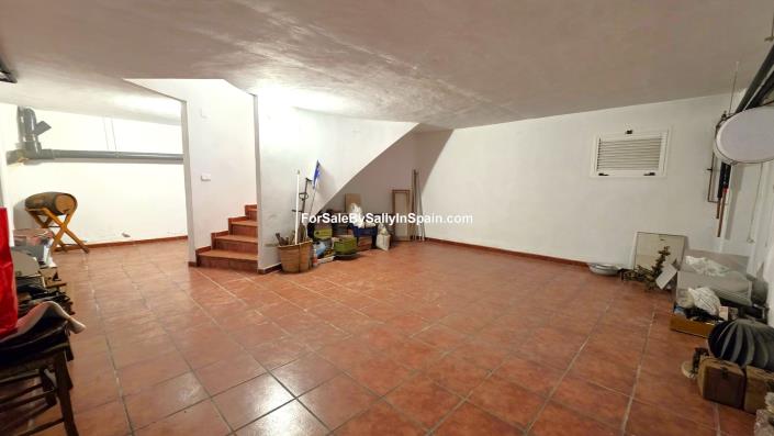 Image No.54-4 Bed Townhouse for sale