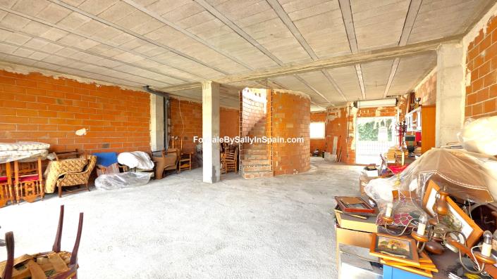 Image No.33-4 Bed Townhouse for sale