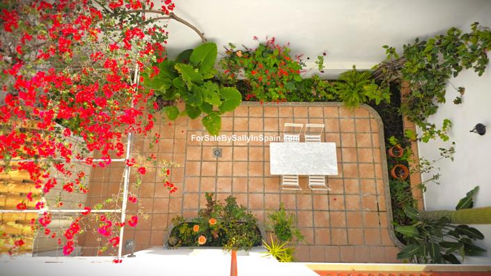 Image No.5-4 Bed Townhouse for sale