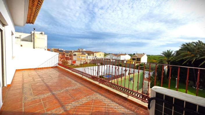 Image No.49-4 Bed Townhouse for sale