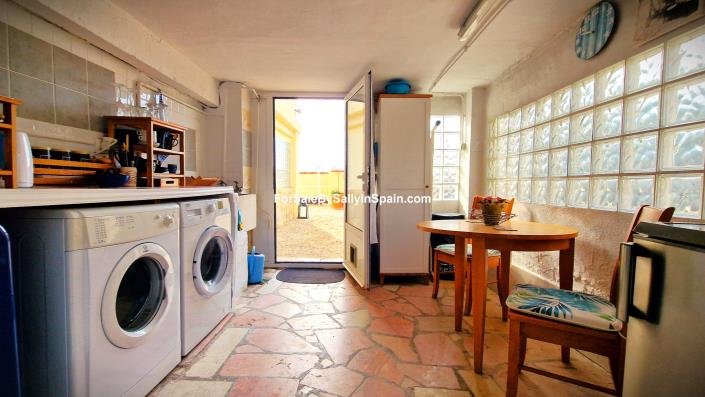 Image No.44-Villa de 4 chambres à vendre à Benigánim