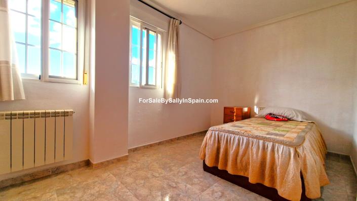 Image No.34-Villa de 4 chambres à vendre à Gandía