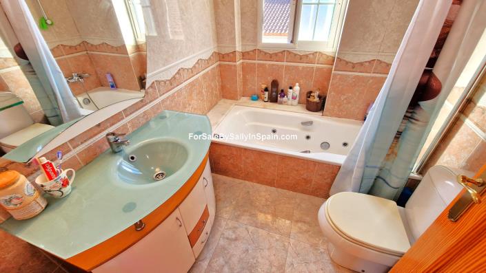 Image No.36-Villa de 4 chambres à vendre à Gandía