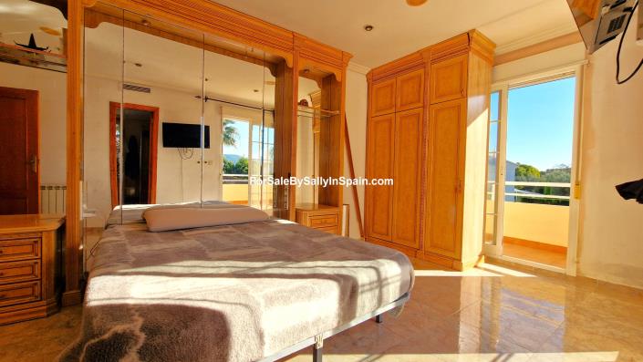 Image No.42-Villa de 4 chambres à vendre à Gandía