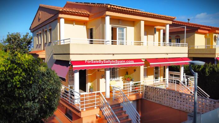 Image No.4-Villa de 4 chambres à vendre à Gandía