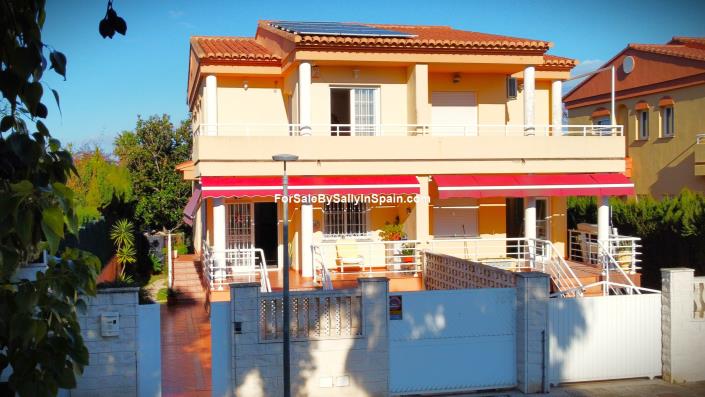 Image No.56-Villa de 4 chambres à vendre à Gandía