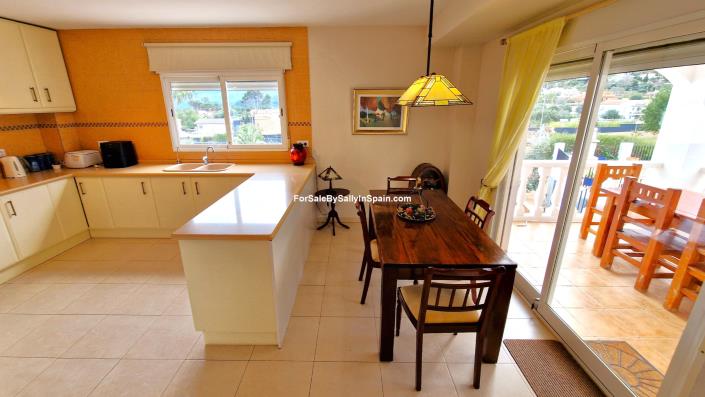 Image No.20-6 Bed Villa for sale