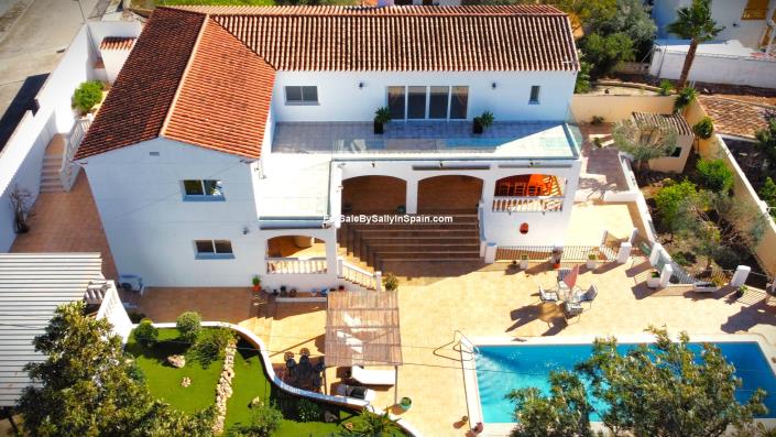 Image No.11-6 Bed Villa for sale