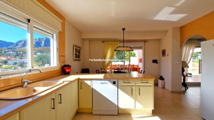 Image No.19-6 Bed Villa for sale