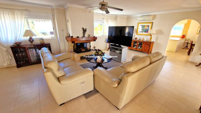 Image No.17-6 Bed Villa for sale