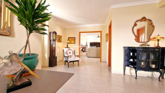 Image No.13-6 Bed Villa for sale