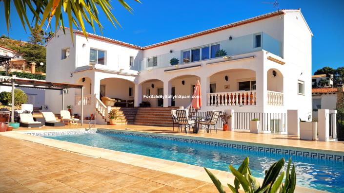 Image No.58-6 Bed Villa for sale