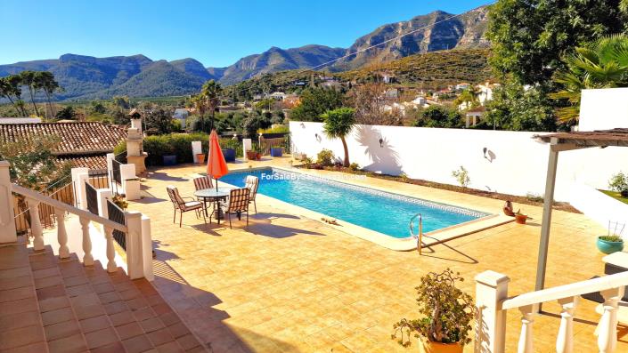 Image No.7-6 Bed Villa for sale