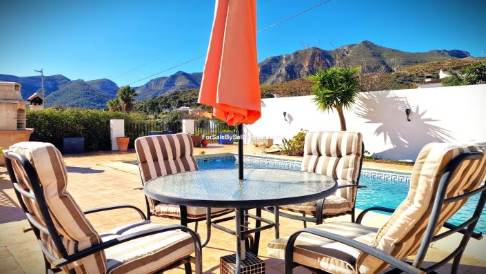 Image No.57-6 Bed Villa for sale