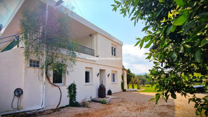 Image No.14-5 Bed Villa for sale