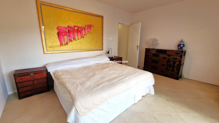 Image No.26-5 Bed Villa for sale