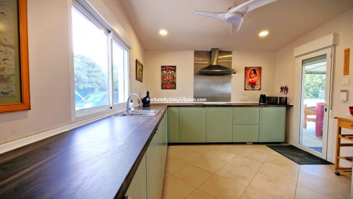 Image No.20-5 Bed Villa for sale