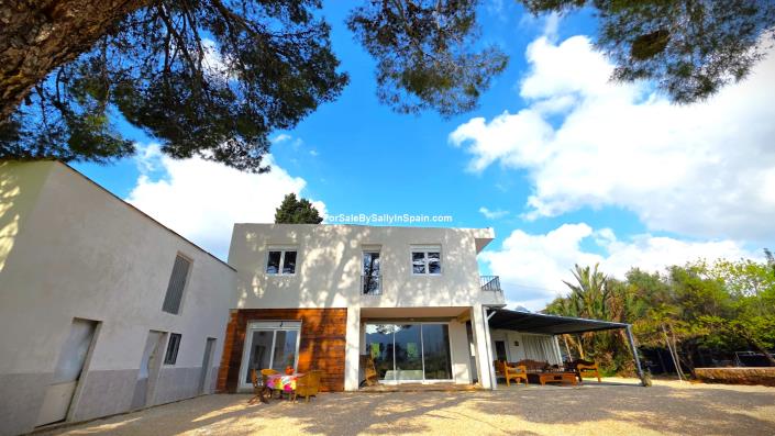 Image No.45-5 Bed Villa for sale