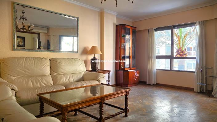 Image No.10-3 Bed Apartment for sale