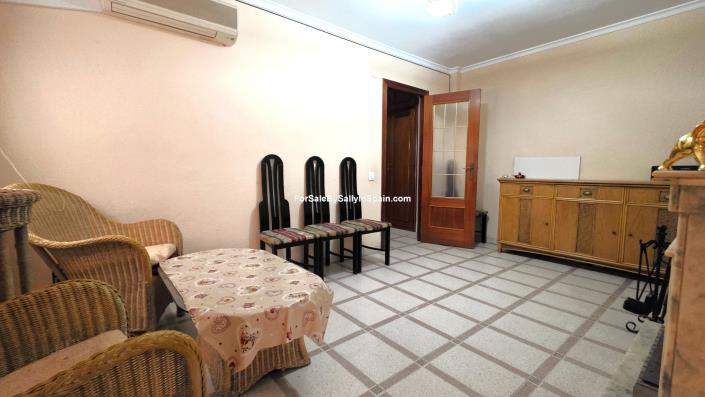 Image No.27-3 Bed Apartment for sale