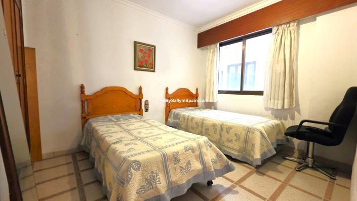 Image No.21-3 Bed Apartment for sale