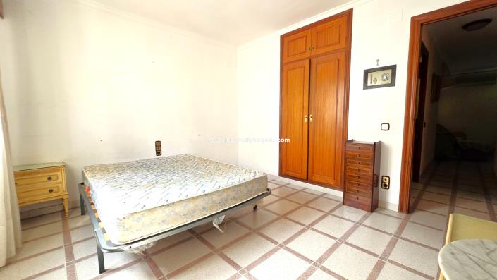 Image No.25-3 Bed Apartment for sale